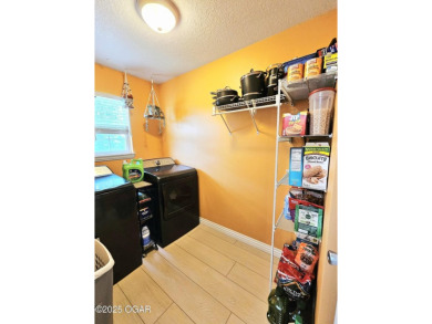 Charming 3-Bedroom, 2-Bath in Desirable Cedar Ridge - Carl on Twin Hills Golf and Country Club in Missouri - for sale on GolfHomes.com, golf home, golf lot