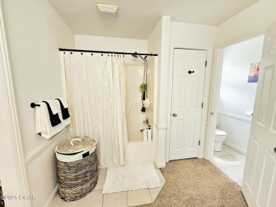 Charming 3-Bedroom, 2-Bath in Desirable Cedar Ridge - Carl on Twin Hills Golf and Country Club in Missouri - for sale on GolfHomes.com, golf home, golf lot