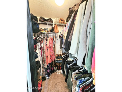 Charming 3-Bedroom, 2-Bath in Desirable Cedar Ridge - Carl on Twin Hills Golf and Country Club in Missouri - for sale on GolfHomes.com, golf home, golf lot