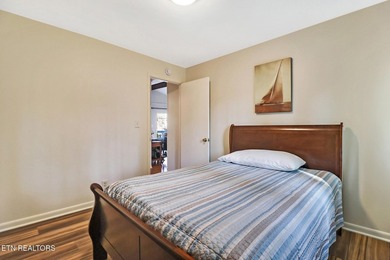 Welcome to this lovely maintained 3-bedroom, 2-bath on Druid Hills Golf Club in Tennessee - for sale on GolfHomes.com, golf home, golf lot