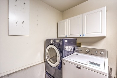 Nice single-story 2 bed, 2 bath townhome in Sun City Summerlin on Highland Falls Golf Club in Nevada - for sale on GolfHomes.com, golf home, golf lot