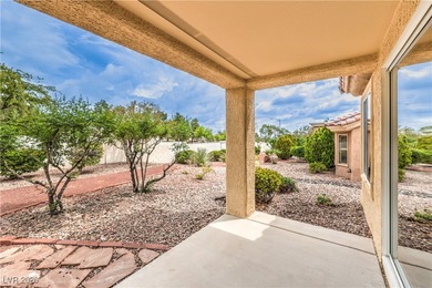 Nice single-story 2 bed, 2 bath townhome in Sun City Summerlin on Highland Falls Golf Club in Nevada - for sale on GolfHomes.com, golf home, golf lot
