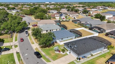 Come see this beautiful 4-bedroom 3 bath home with a Pool. With on Remington Golf Club in Florida - for sale on GolfHomes.com, golf home, golf lot