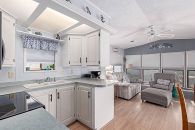 YOUR NEW ADORABLE COZY 1 BEDROOM, 2 BATH HOME WITH AN ARIZONA on Viewpoint Golf Resort in Arizona - for sale on GolfHomes.com, golf home, golf lot