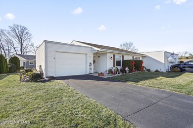 Pure perfection. Step into 4 A Aspen Plaza and take in the on Clearbrook Golf Club in New Jersey - for sale on GolfHomes.com, golf home, golf lot