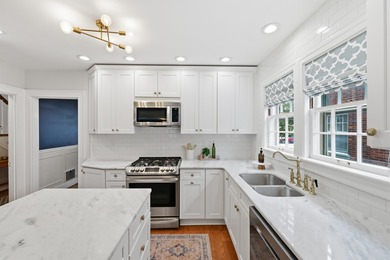 OPEN HOUSE - SUNDAY, MARCH 1ST 2-4PM. 365 Henry Clay Boulevard on Idle Hour Country Club in Kentucky - for sale on GolfHomes.com, golf home, golf lot