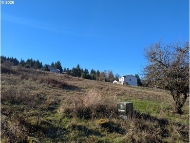 Build your custom home above the fog line in the beautiful Elk on Circle Bar Golf Club in Oregon - for sale on GolfHomes.com, golf home, golf lot