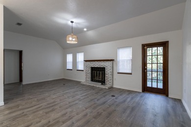 One or more photo(s) has been virtually staged. Ready to move in on Haile Plantation Golf and Country Club in Florida - for sale on GolfHomes.com, golf home, golf lot