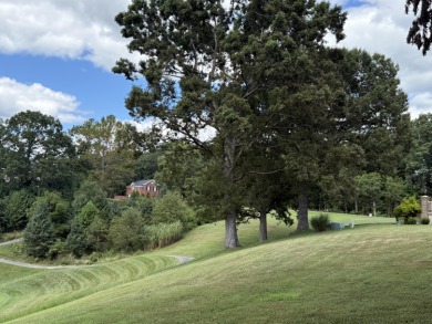 LOCATED ON AN EXTREMELY EXCELLENT GOLF COURSE!! Discover the on Crooked Creek Golf Club in Kentucky - for sale on GolfHomes.com, golf home, golf lot