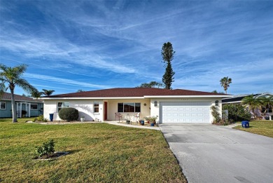 One or more photo(s) has been virtually staged. This home has on Jacaranda West Country Club in Florida - for sale on GolfHomes.com, golf home, golf lot