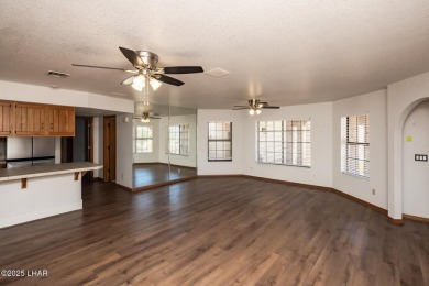 Welcome to your new Lake Havasu retreat! This beautiful on London Bridge Golf Course in Arizona - for sale on GolfHomes.com, golf home, golf lot