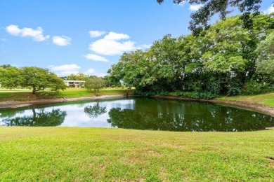 Live the resort lifestyle at Hunters Run Country Club! This on Hunters Run Golf and Country Club in Florida - for sale on GolfHomes.com, golf home, golf lot