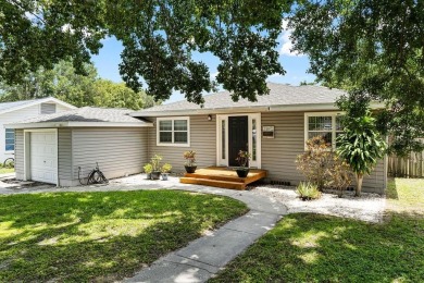 Under contract-accepting backup offers. Adorable Home on a on Cleveland Heights Golf Course in Florida - for sale on GolfHomes.com, golf home, golf lot