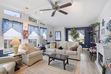 MOVE-IN READY!! REMODELED and UPGRADED KITCHEN -- the heart of on Brookridge Country Club in Florida - for sale on GolfHomes.com, golf home, golf lot