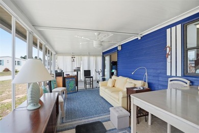 MOVE-IN READY!! REMODELED and UPGRADED KITCHEN -- the heart of on Brookridge Country Club in Florida - for sale on GolfHomes.com, golf home, golf lot