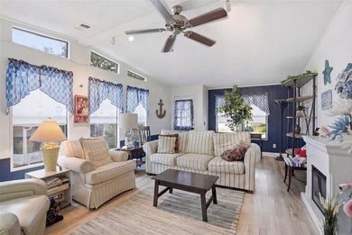 MOVE-IN READY!! REMODELED and UPGRADED KITCHEN -- the heart of on Brookridge Country Club in Florida - for sale on GolfHomes.com, golf home, golf lot