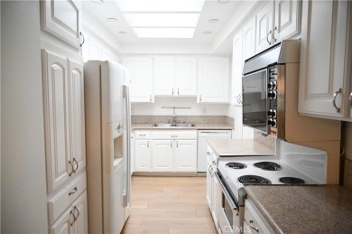 Experience upscale living in this elegantly appointed 2-bedroom on Leisure Village Par 3 Golf Course in California - for sale on GolfHomes.com, golf home, golf lot