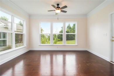 Welcome to this beautifully maintained 2-bedroom home featuring on Canongate Golf At Sun City Peachtree in Georgia - for sale on GolfHomes.com, golf home, golf lot