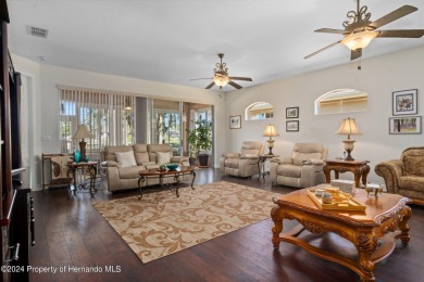 SELLER TO INSTALL A NEW ROOF PRIOR TO CLOSING!! Welcome To This on Hernando Oaks Golf and Country Club in Florida - for sale on GolfHomes.com, golf home, golf lot