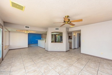 This perfectly maintained home is located just minutes from on London Bridge Golf Course in Arizona - for sale on GolfHomes.com, golf home, golf lot