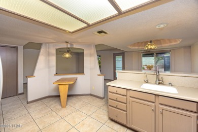 This perfectly maintained home is located just minutes from on London Bridge Golf Course in Arizona - for sale on GolfHomes.com, golf home, golf lot