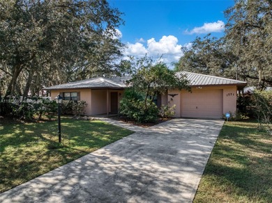 Opportunity awaits in Avon Park! This offering includes two on River Greens Golf Course in Florida - for sale on GolfHomes.com, golf home, golf lot
