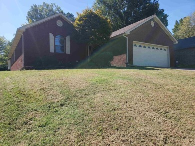 908 Dogwood Dr. in Piggott, AR. Is a newly renovated, beautiful on Sugar Creek Country Club in Arkansas - for sale on GolfHomes.com, golf home, golf lot