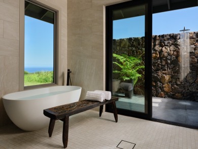Exquisite ocean view estate within Hokuli'a, an exclusive on Club At Hokulia in Hawaii - for sale on GolfHomes.com, golf home, golf lot