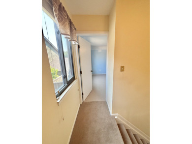 2 story, 2 bed, 1.5 bath townhouse condo with basement and on Plum Brook Golf Club in Michigan - for sale on GolfHomes.com, golf home, golf lot