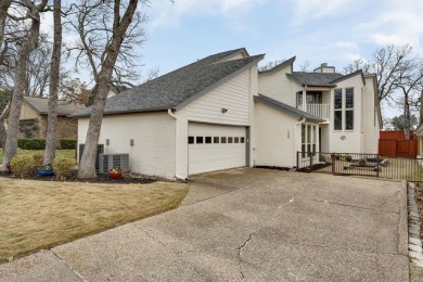 Welcome to this beautifully kept garden home in the highly on Trophy Club of Dallas in Texas - for sale on GolfHomes.com, golf home, golf lot