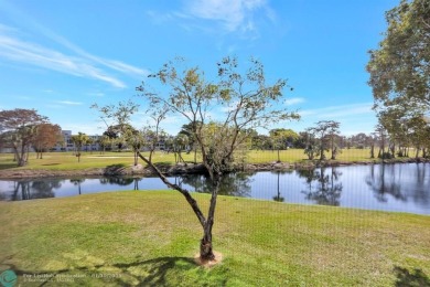 SOUTH EAST EXPOSURE AT SCREENED BALCONY. (that's a good thing) on Oriole Golf and Tennis Club in Florida - for sale on GolfHomes.com, golf home, golf lot