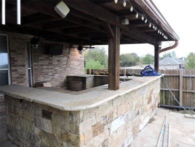 Come enjoy country club living with your own backyard paradise! on Kings Creek Golf Club in Texas - for sale on GolfHomes.com, golf home, golf lot