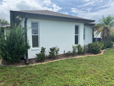 RECENTLY RENOVATED AND READY TO SELL!  Cul-de-sac location! on Pinemoor West Golf Club in Florida - for sale on GolfHomes.com, golf home, golf lot