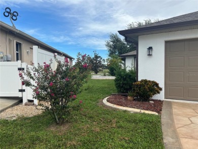 RECENTLY RENOVATED AND READY TO SELL!  Cul-de-sac location! on Pinemoor West Golf Club in Florida - for sale on GolfHomes.com, golf home, golf lot