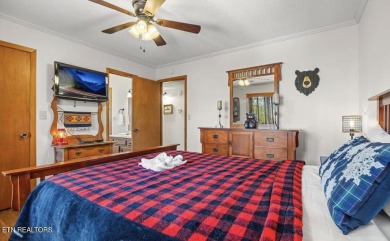 Charming Turn-Key Cabin in Gatlinburg's Premier Cobbly Nob on Bent Creek Golf Course in Tennessee - for sale on GolfHomes.com, golf home, golf lot