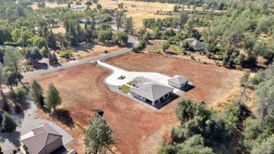 This stunning 2,790 sq ft home, built in 2022, blends elegance on The Golf Club Tierra Oaks in California - for sale on GolfHomes.com, golf home, golf lot