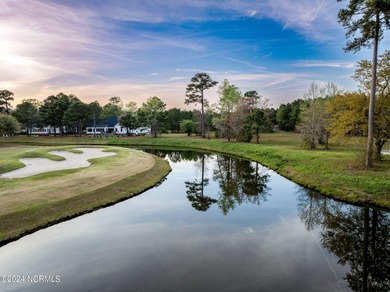 This beautiful .41 acre lot located in River Landing is nestled on River Landing Golf Course in North Carolina - for sale on GolfHomes.com, golf home, golf lot