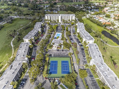 Enjoy golf course living in Deer Creek--a golf community with no on Deer Creek Golf Club in Florida - for sale on GolfHomes.com, golf home, golf lot