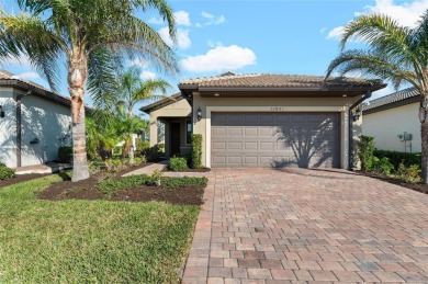 Beautiful TAFT Model located on a private lot! This one is on Sarasota National Golf Club in Florida - for sale on GolfHomes.com, golf home, golf lot