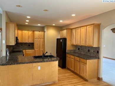 MLS# 283699 Beautiful Canyon Lakes home located on the Golf on Canyon Lakes Golf Course in Washington - for sale on GolfHomes.com, golf home, golf lot