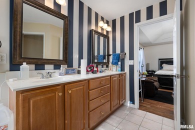 Welcome home to 4815 N. Weaverridge Boulevard! This 4-bedroom, 2 on WeaverRidge Golf Club in Illinois - for sale on GolfHomes.com, golf home, golf lot