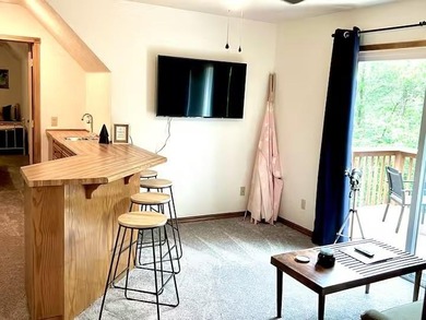 Welcome to this gorgeous home located on 1.16 acres!  This on Holiday Island Golf Course in Arkansas - for sale on GolfHomes.com, golf home, golf lot