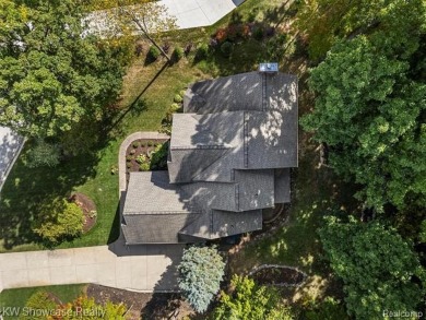 Welcome to this beautiful 3-bedroom, 3.5-bath colonial in the on Prestwick Village Golf Club in Michigan - for sale on GolfHomes.com, golf home, golf lot