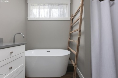 Nearly new 2022-built single-level home near the beach in the on Salishan Spa and Golf Resort in Oregon - for sale on GolfHomes.com, golf home, golf lot