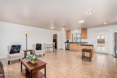 Lovely 2-bedroom, 2 full bath home in the sought-after Sun City on PalmBrook Country Club in Arizona - for sale on GolfHomes.com, golf home, golf lot