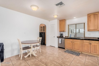 Lovely 2-bedroom, 2 full bath home in the sought-after Sun City on PalmBrook Country Club in Arizona - for sale on GolfHomes.com, golf home, golf lot