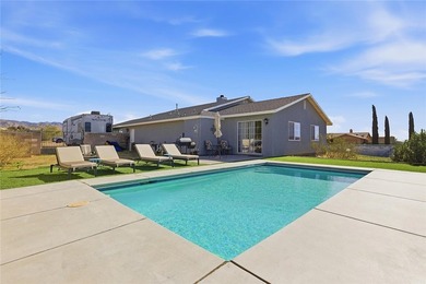 Desert Jewel Just Minutes from Kingman! Enjoy the perfect on Valle Vista Golf Course in Arizona - for sale on GolfHomes.com, golf home, golf lot