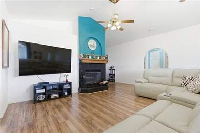 Desert Jewel Just Minutes from Kingman! Enjoy the perfect on Valle Vista Golf Course in Arizona - for sale on GolfHomes.com, golf home, golf lot