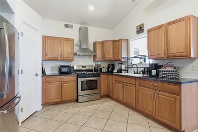 Desert Jewel Just Minutes from Kingman! Enjoy the perfect on Valle Vista Golf Course in Arizona - for sale on GolfHomes.com, golf home, golf lot