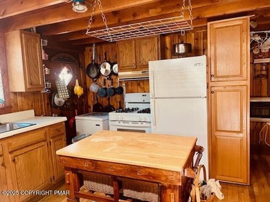 Classic Pocono Chalet in Lake Harmony Estates excellent location on Split Rock Resort and Country Club in Pennsylvania - for sale on GolfHomes.com, golf home, golf lot